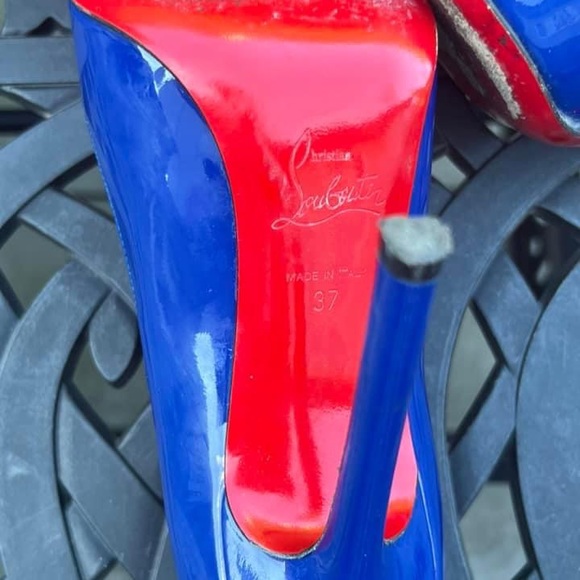Christian Louboutin Pigalle 120 Blue Patent Heels size 37 fits a 6.5 usa. - Picture 9 of 16